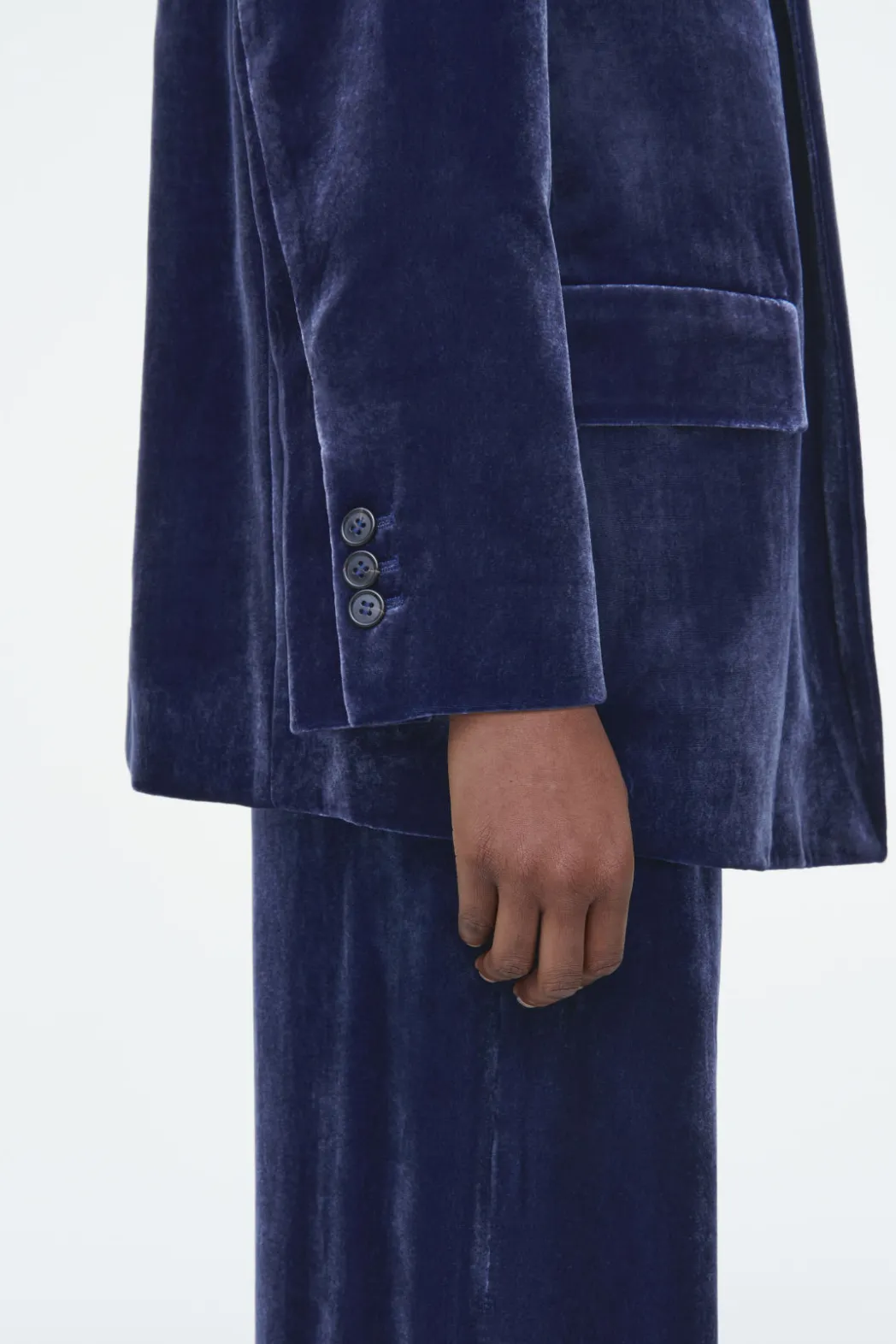 New COS SILK-BLEND VELVET BLAZER BLUE