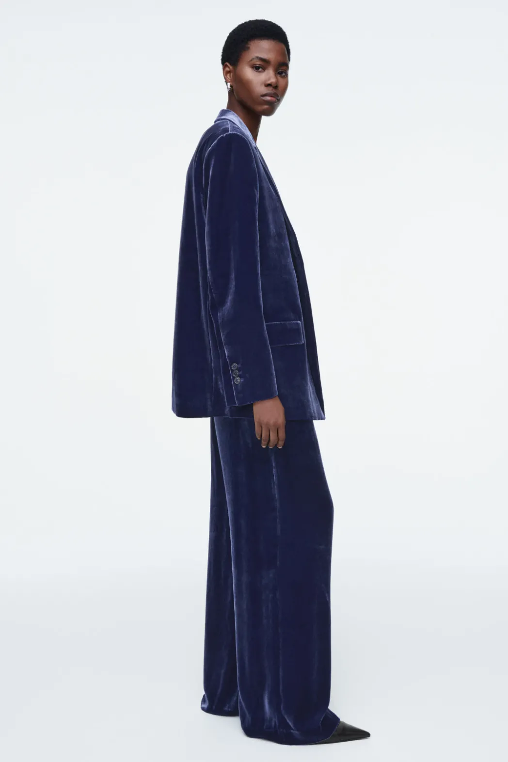 Sale COS SILK-BLEND VELVET PANTS BLUE