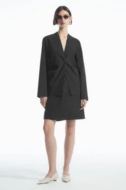 Clearance COS SLIM COLLARLESS SINGLE-BREASTED BLAZER BLACK