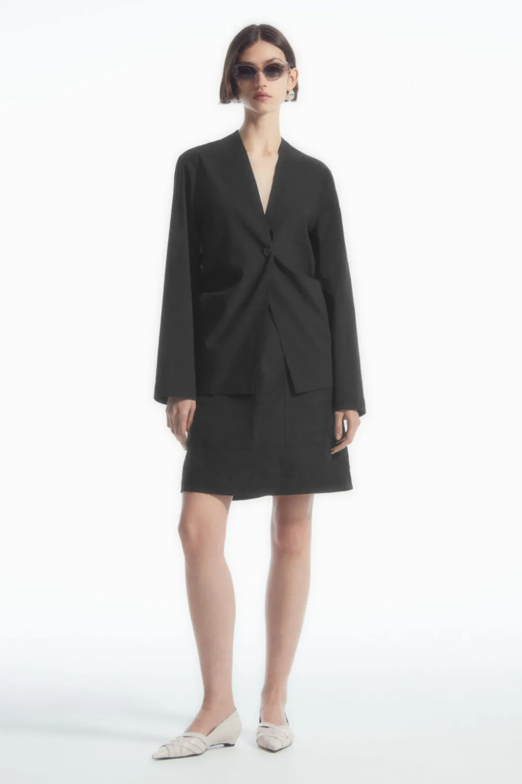 Clearance COS SLIM COLLARLESS SINGLE-BREASTED BLAZER BLACK