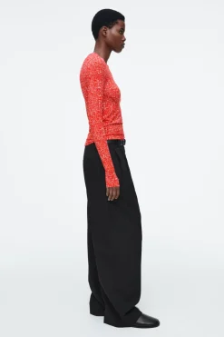 Online COS SLIM LONG-SLEEVE TOP RED / WHITE