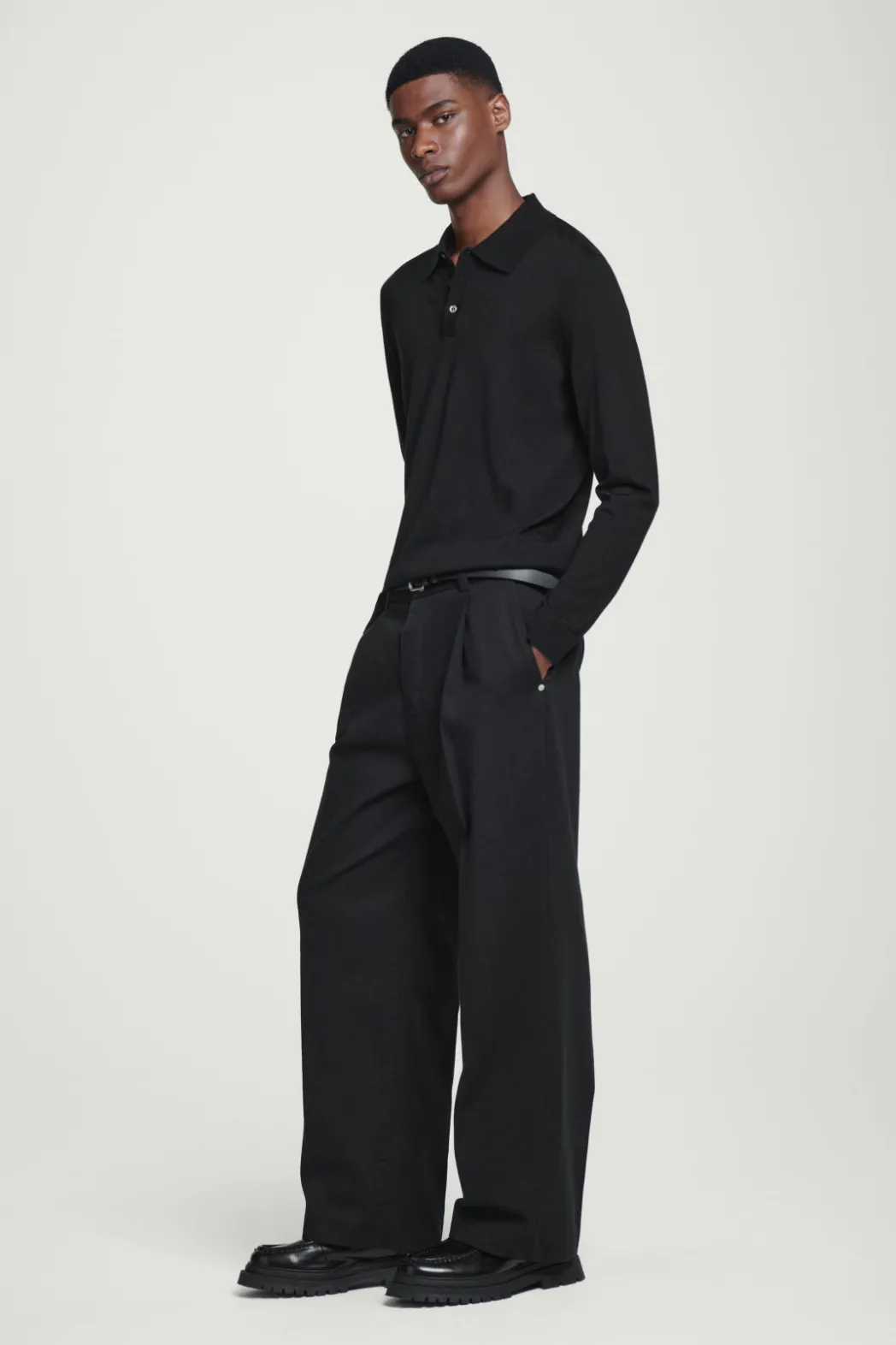 Best COS SLIM MERINO WOOL POLO SHIRT BLACK