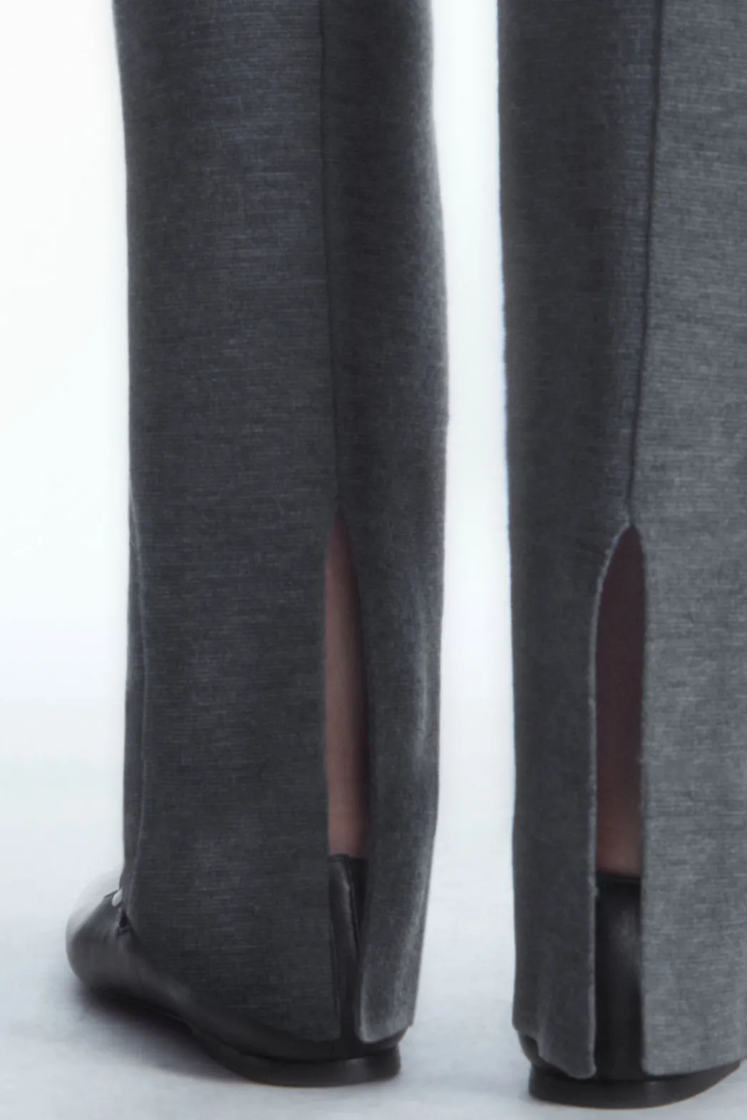 Clearance COS SLIM-FIT KNITTED PANTS GRAY
