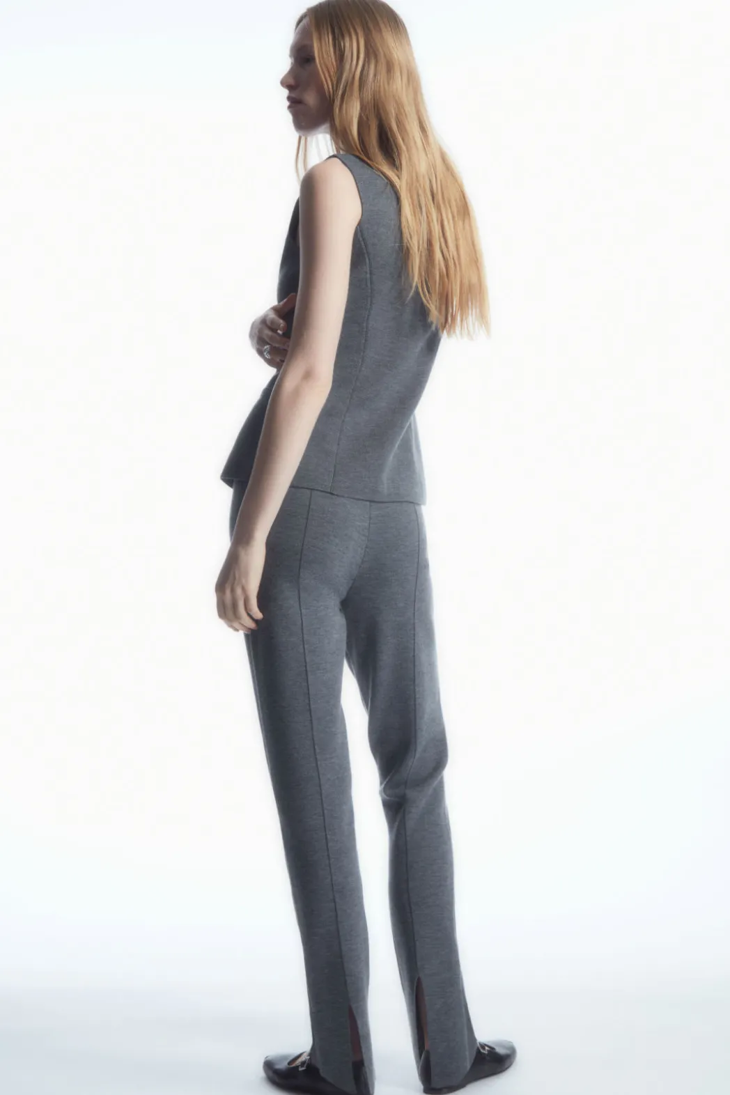 Clearance COS SLIM-FIT KNITTED PANTS GRAY