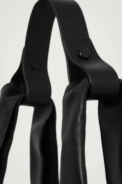 Best COS SLOUCHY TOTE - LEATHER BLACK