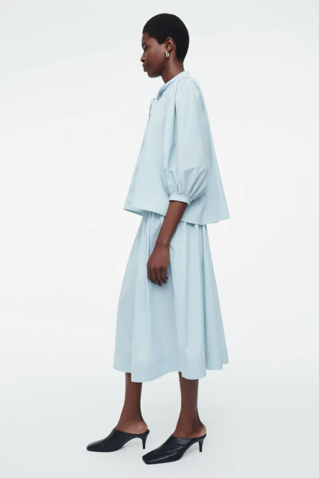 Discount COS SMOCKED A-LINE MIDI SKIRT LIGHT BLUE