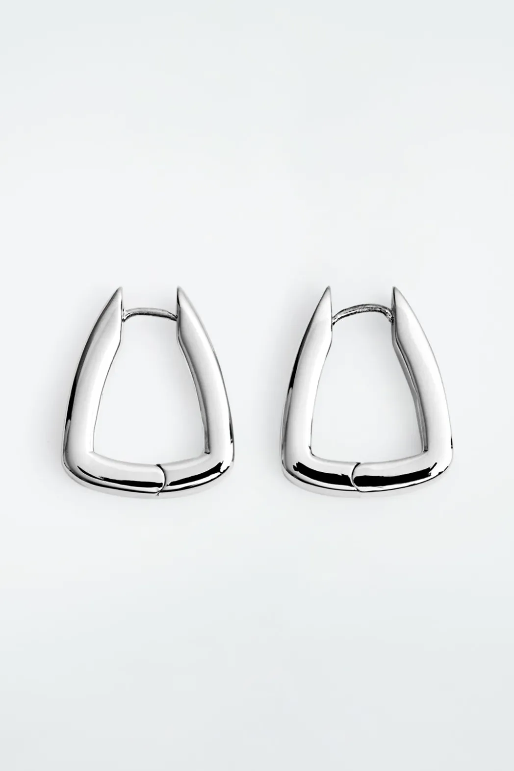 COS SQUARED HOOP EARRINGS SILVER