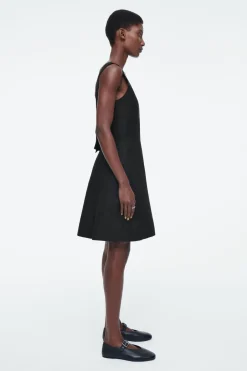 Discount COS SQUARE-NECK MINI PINAFORE DRESS BLACK