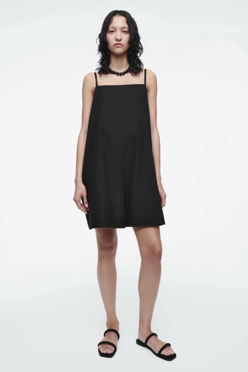 Outlet COS SQUARE-NECK ROMPER BLACK