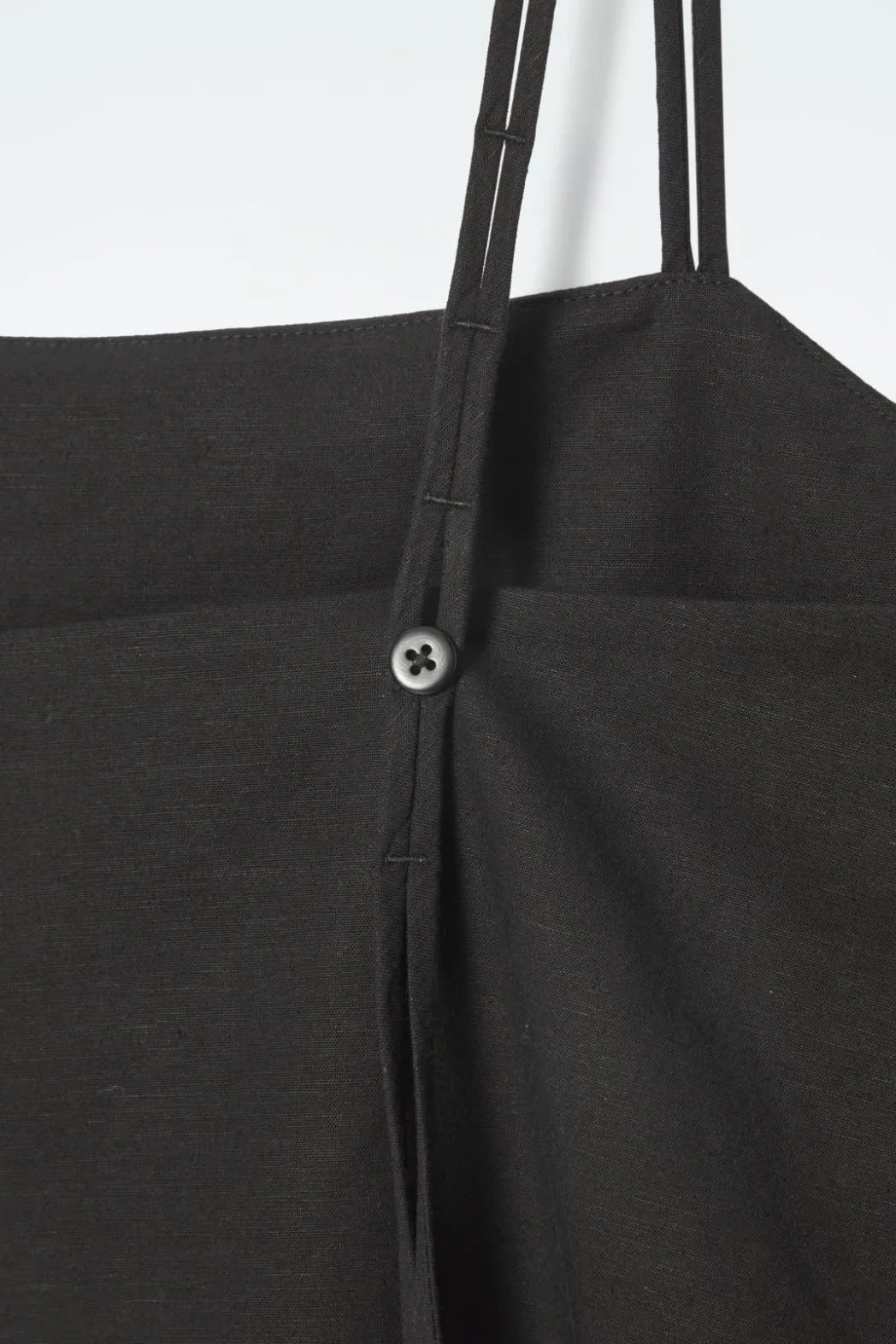 Outlet COS SQUARE-NECK ROMPER BLACK