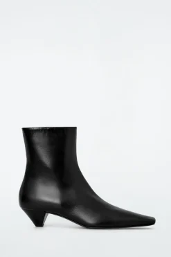 Discount COS SQUARE-TOE LEATHER ANKLE BOOTS BLACK