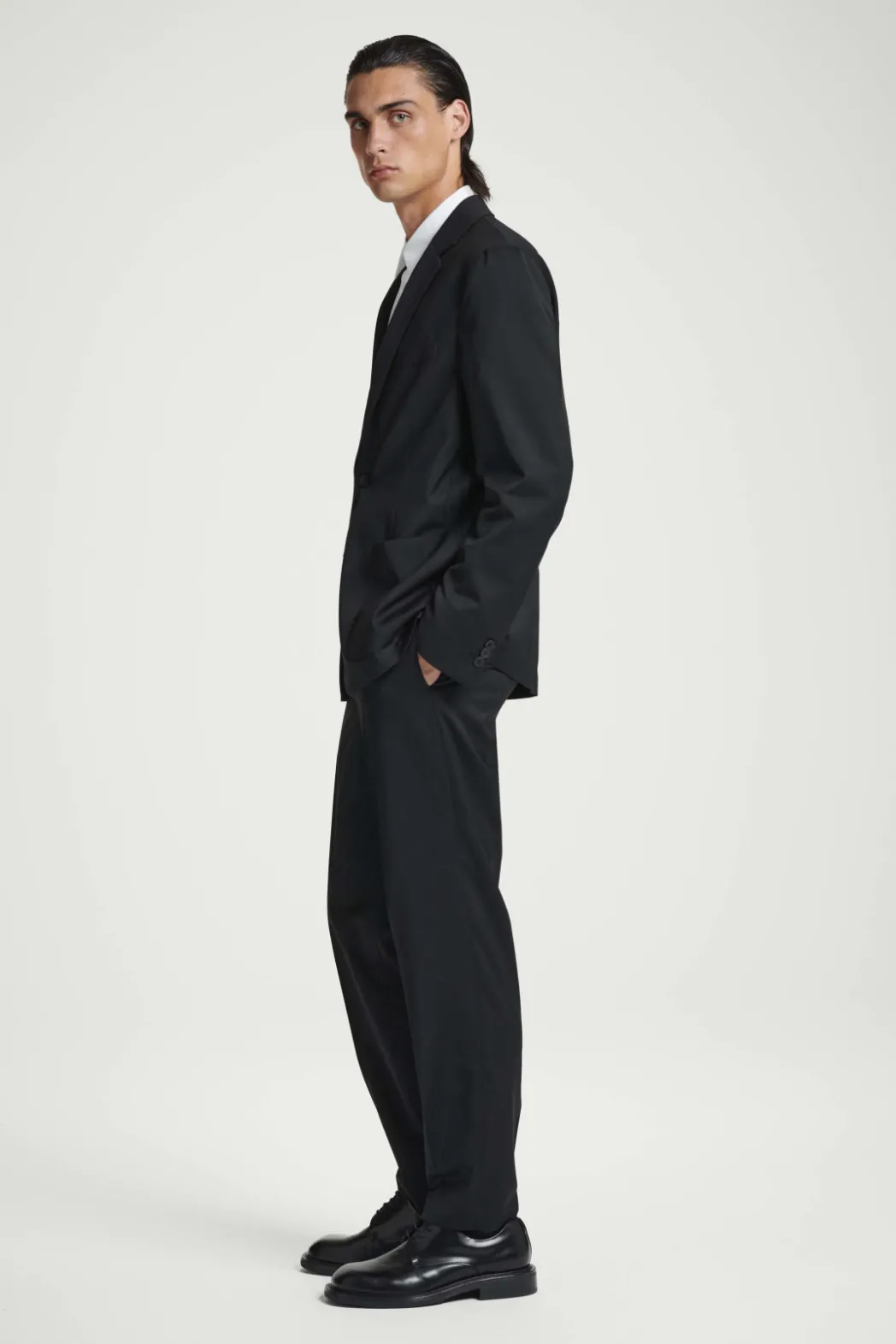 Discount COS STRAIGHT-LEG WOOL PANTS - REGULAR BLACK