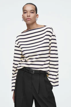New COS STRIPED BOAT-NECK TOP NAVY / STRIPED