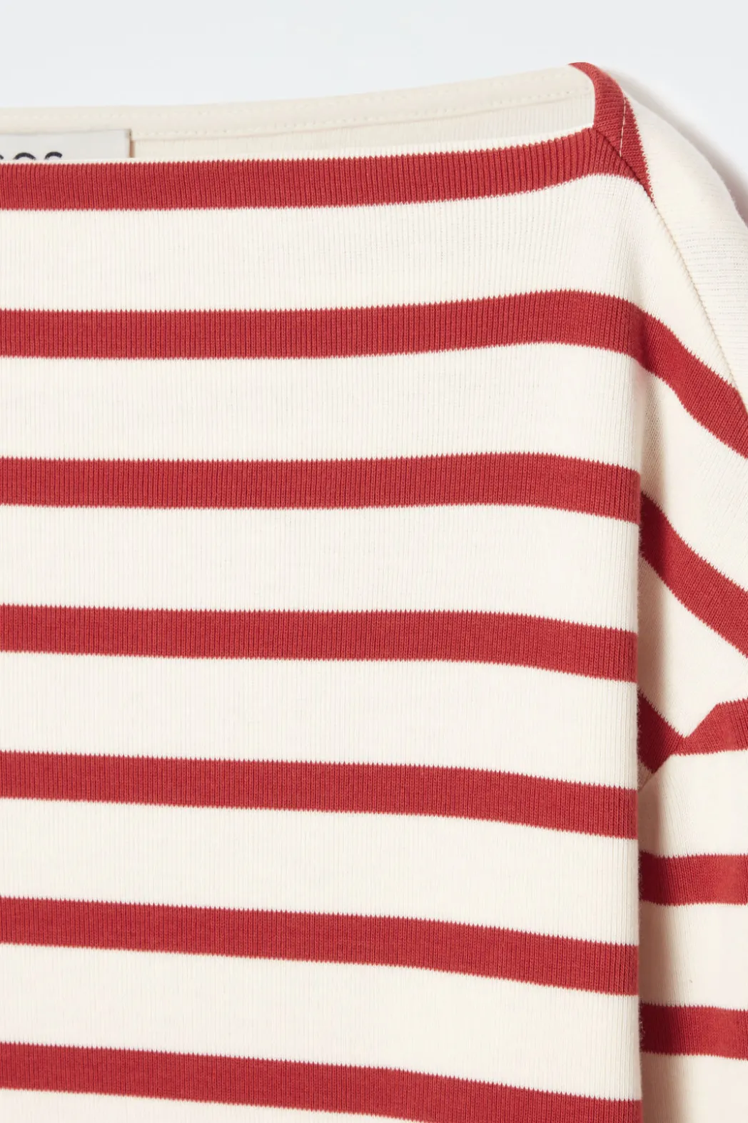 Online COS STRIPED BOAT-NECK TOP RED / STRIPED