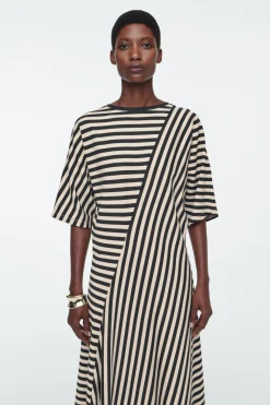 COS STRIPED JERSEY MIDI DRESS BLACK / STRIPED
