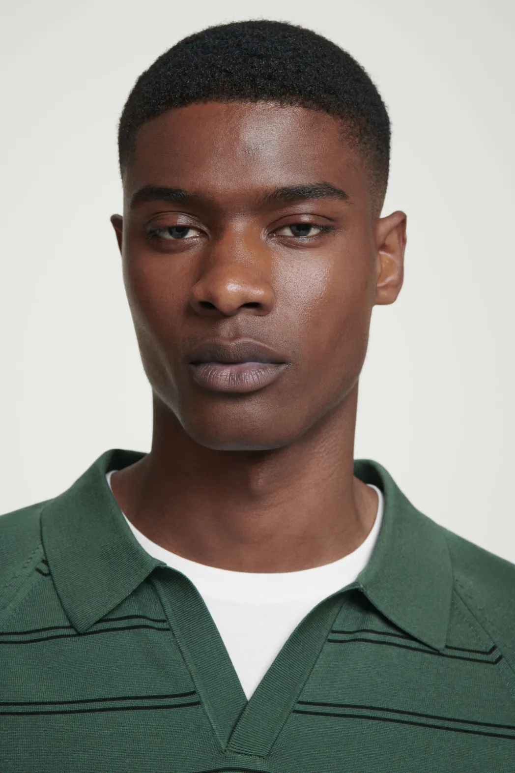 New COS STRIPED KNITTED POLO SHIRT GREEN