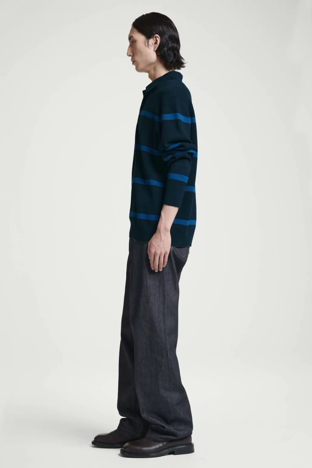 Discount COS STRIPED KNITTED POLO SHIRT NAVY / STRIPED