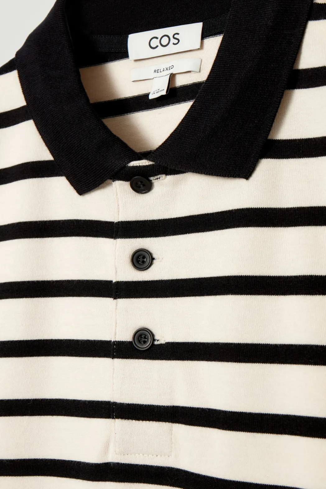 Outlet COS STRIPED LONG-SLEEVED POLO SHIRT ECRU / BLACK