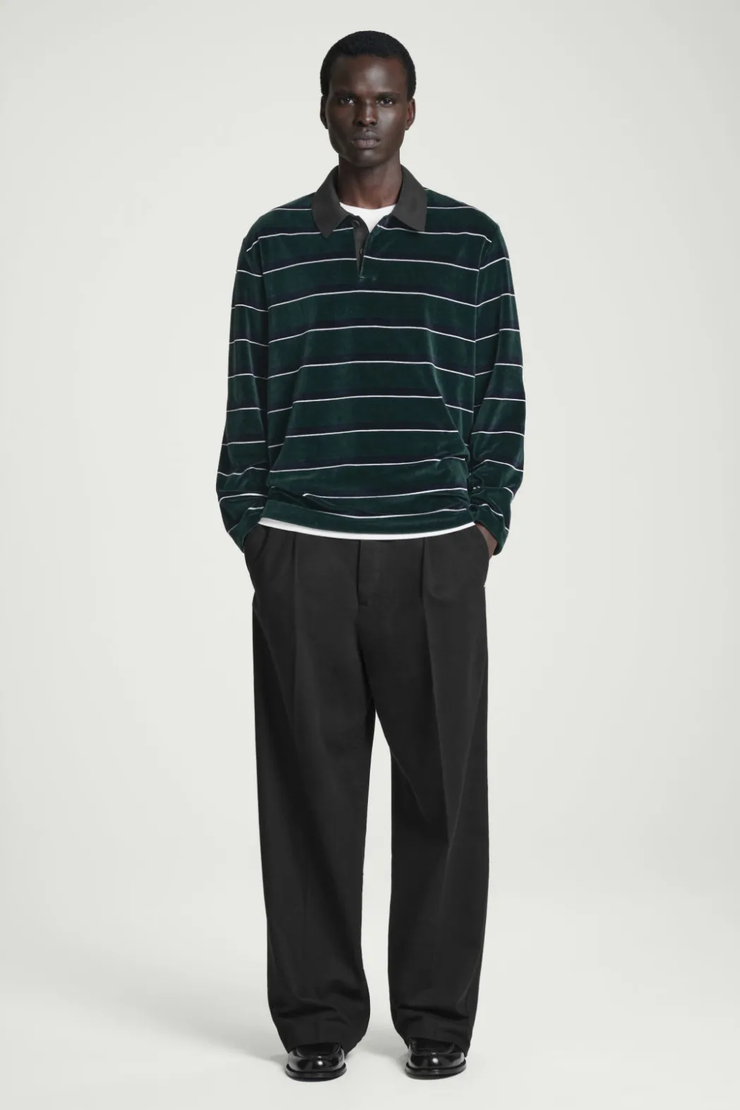 Best COS STRIPED VELVET LONG-SLEEVED POLO SHIRT EMERALD / STRIPED