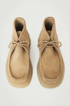 COS SUEDE DESERT BOOTS BEIGE