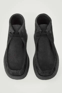 Clearance COS SUEDE DESERT BOOTS BLACK