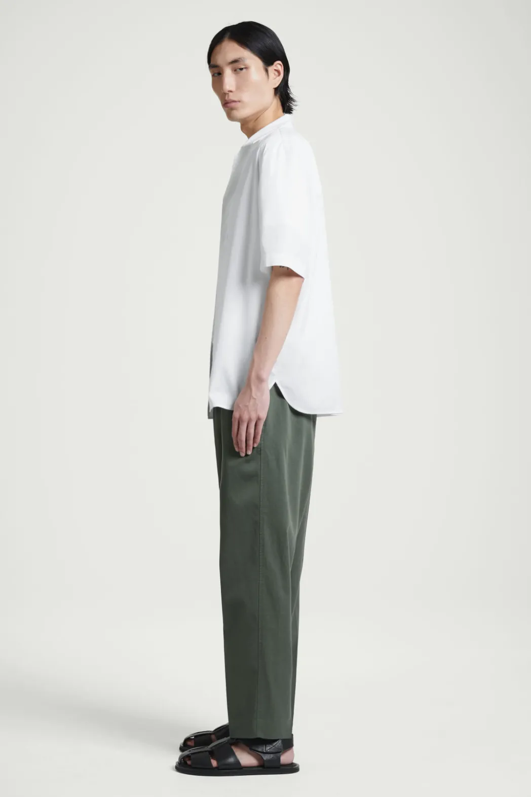 COS TAPERED ELASTICATED PANTS GREEN