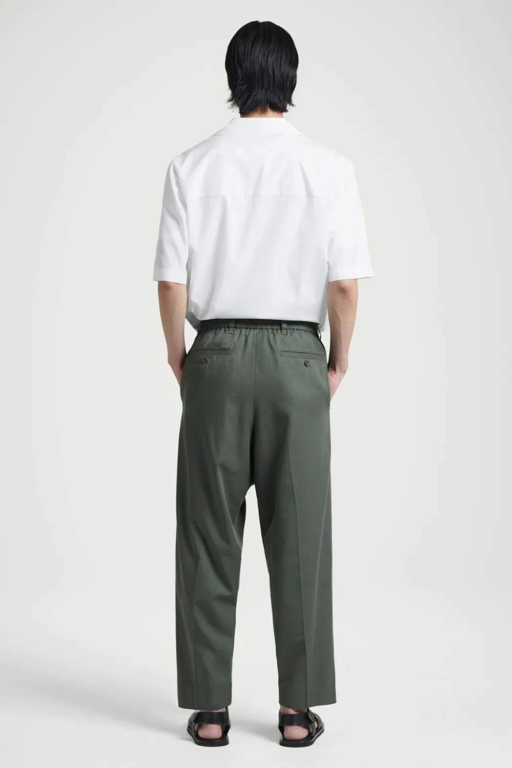 COS TAPERED ELASTICATED PANTS GREEN