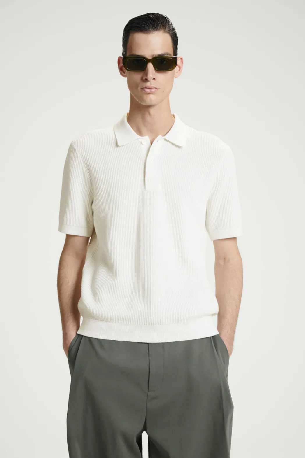 Outlet COS TEXTURED KNITTED POLO SHIRT WHITE