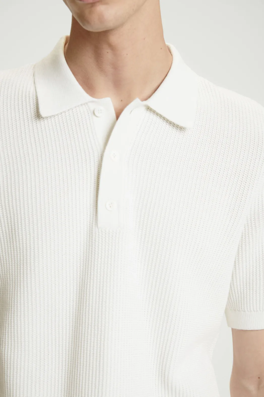 Outlet COS TEXTURED KNITTED POLO SHIRT WHITE