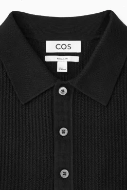 Online COS TEXTURED KNITTED POLO SHIRT BLACK