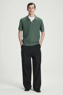 Online COS TEXTURED KNITTED POLO SHIRT GREEN