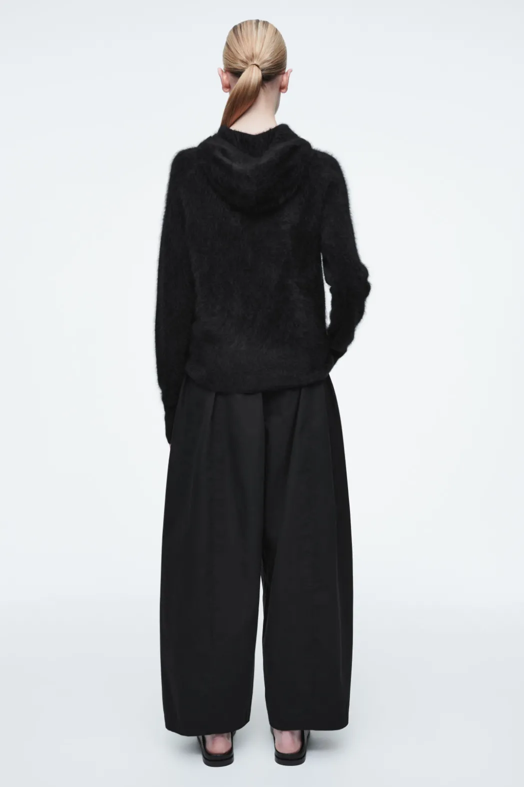 New COS TEXTURED PURE CASHMERE HOODIE BLACK