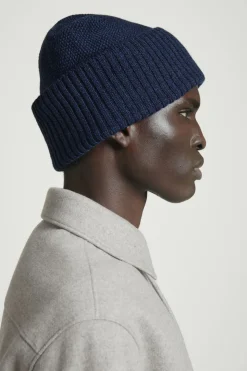 COS TEXTURED WOOL BEANIE NAVY