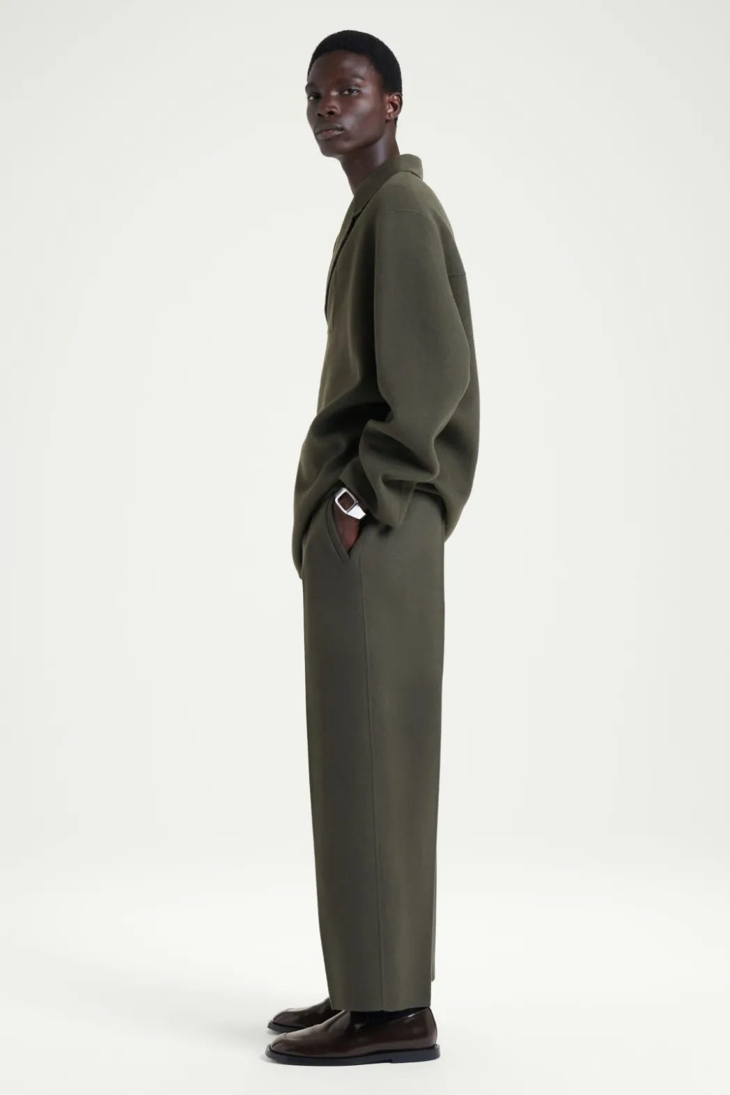 COS THE BARREL-LEG PANTS MOSS