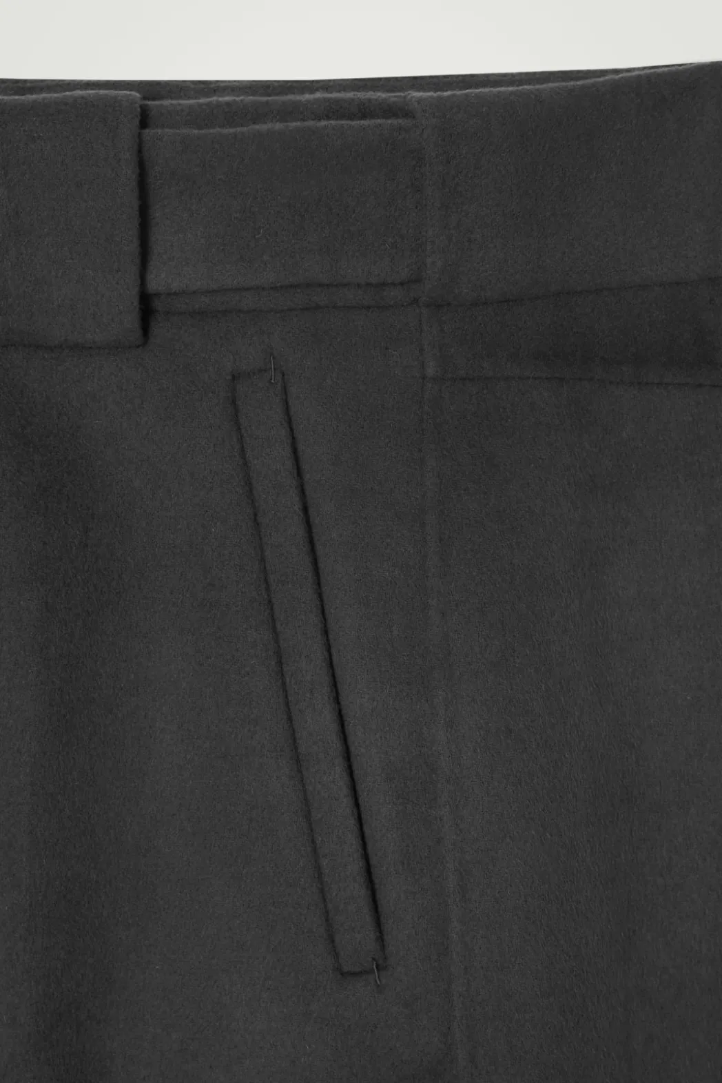 Clearance COS THE BARREL-LEG PANTS CARBON