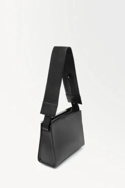 Best COS THE BOX SHOULDER BAG - LEATHER BLACK