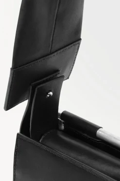 Best COS THE BOX SHOULDER BAG - LEATHER BLACK