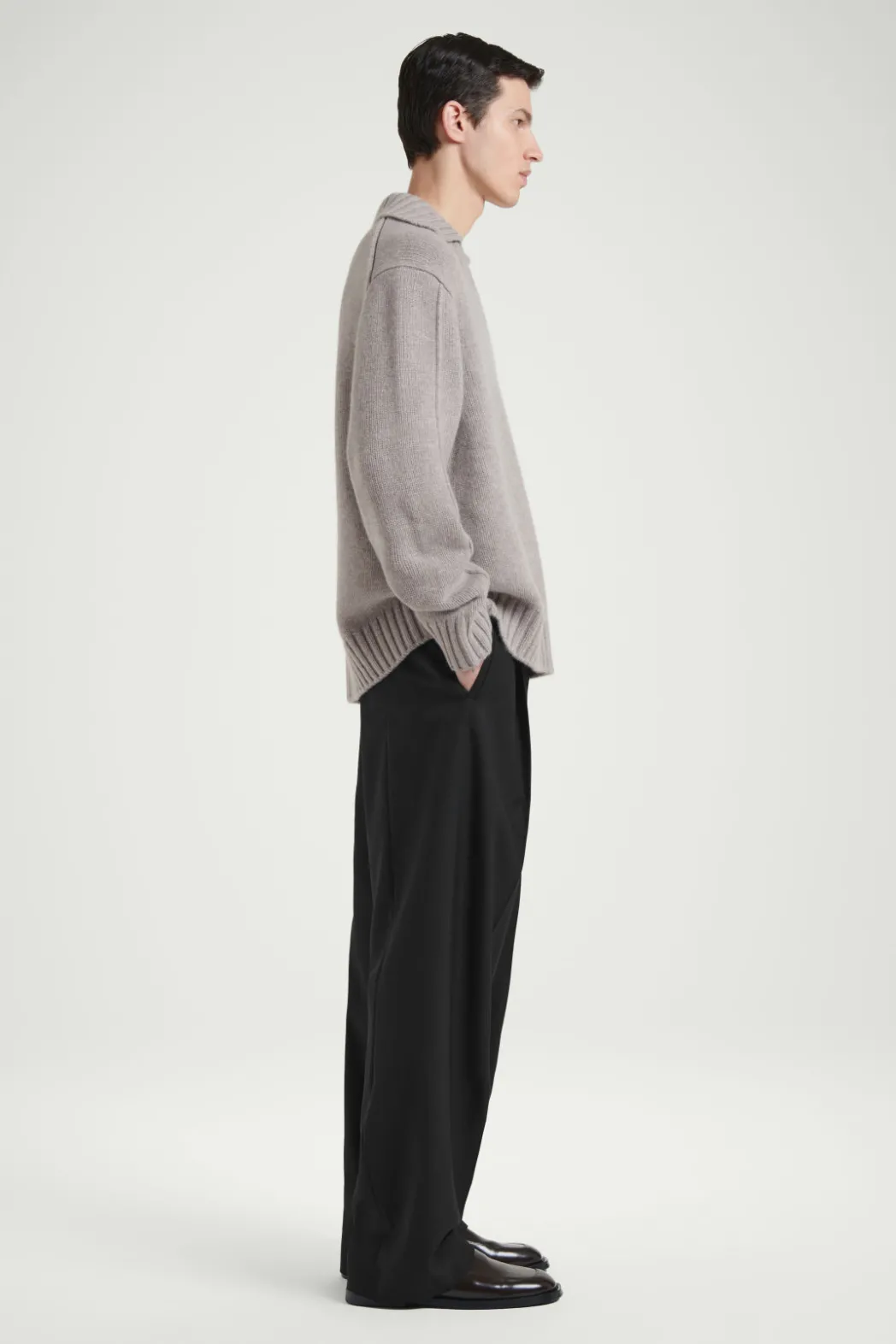 Outlet COS THE CASHMERE POLO SWEATER SAND
