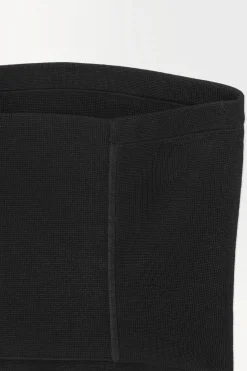 Sale COS THE CLEAN KNITTED BANDEAU BLACK