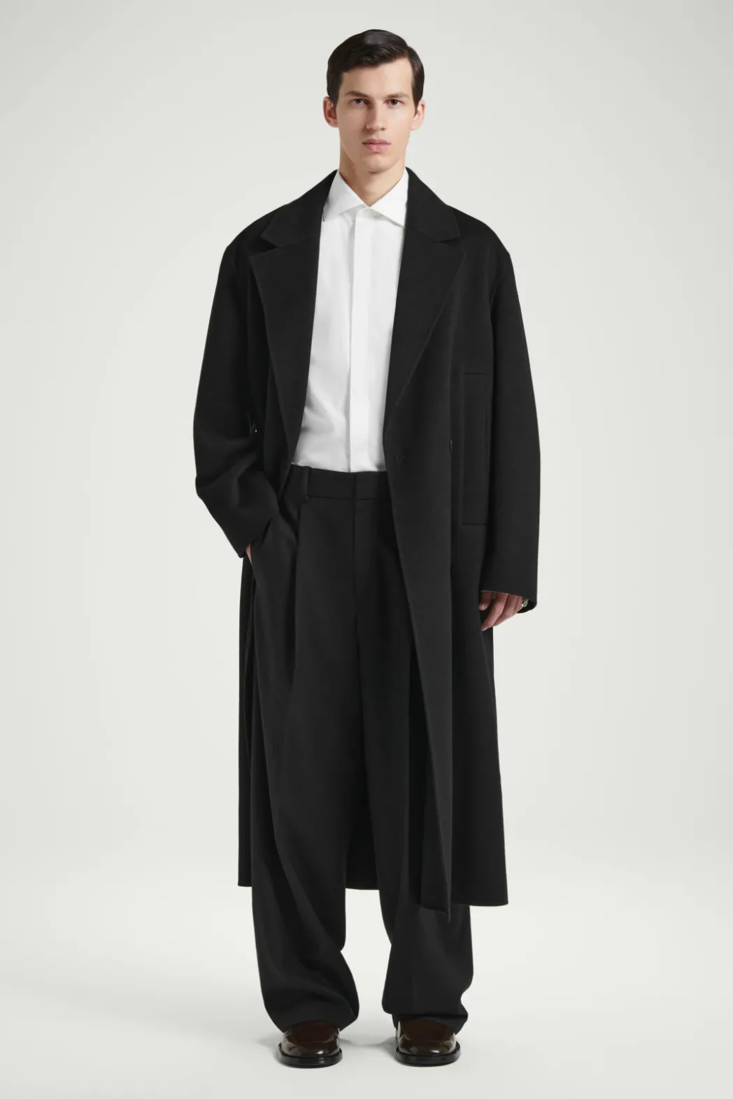 Sale COS THE CUTAWAY-COLLAR SHIRT CHALK