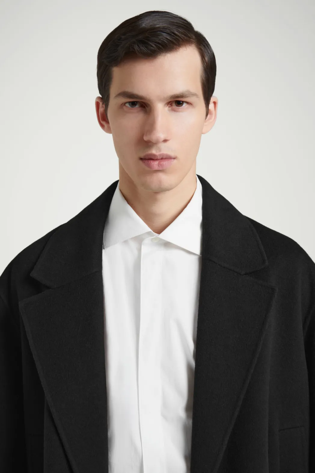 Sale COS THE CUTAWAY-COLLAR SHIRT CHALK