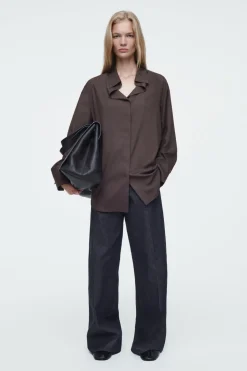Discount COS THE DRAPED SILK SHIRT WALNUT
