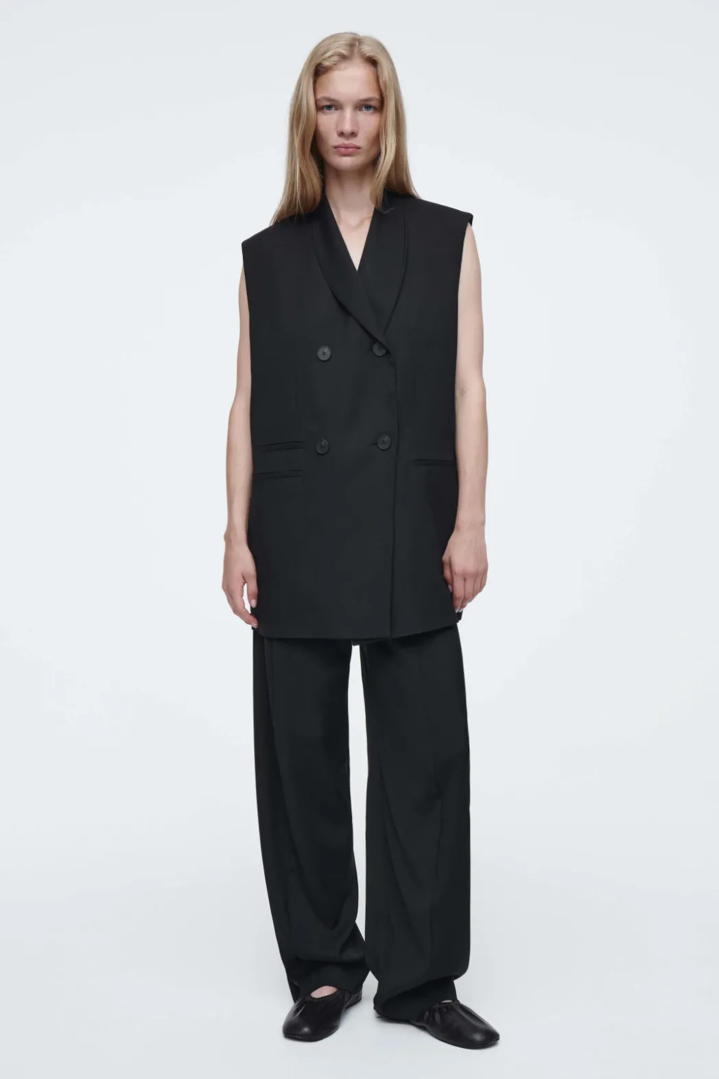 Discount COS THE ELONGATED SLEEVELESS BLAZER CARBON