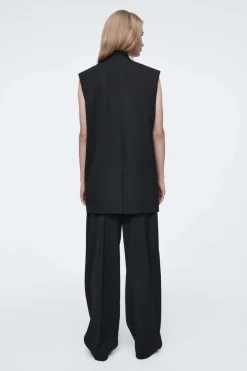 Discount COS THE ELONGATED SLEEVELESS BLAZER CARBON