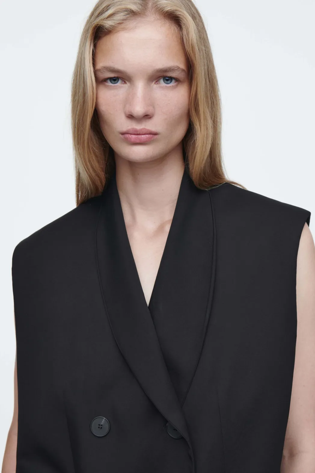 Discount COS THE ELONGATED SLEEVELESS BLAZER CARBON