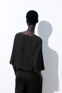 Hot COS THE ESSENTIAL FLUID WOVEN T-SHIRT BLACK