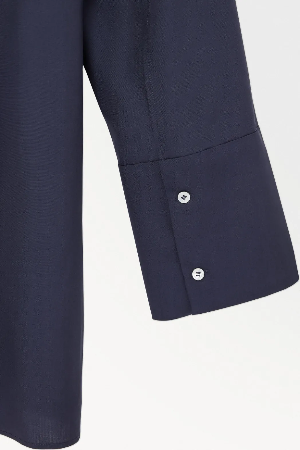 Outlet COS THE ESSENTIAL SILK SHIRT NAVY