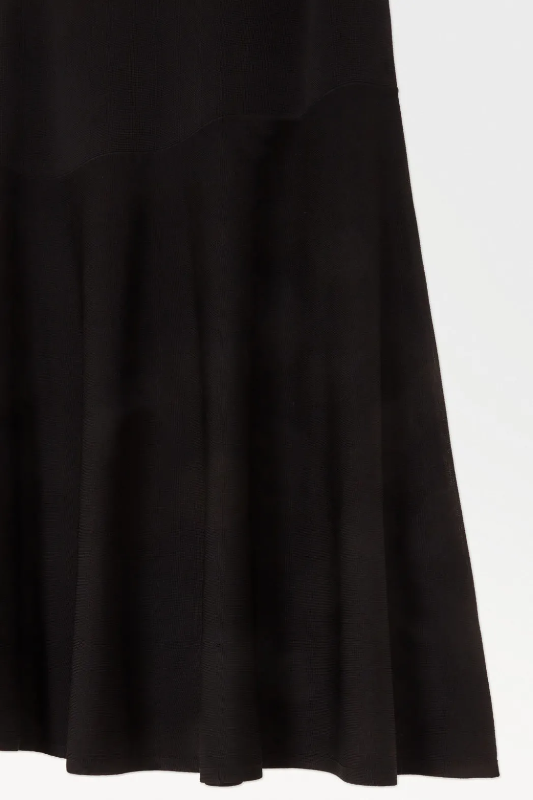 Best COS THE FLARED KNITTED MAXI SKIRT BLACK