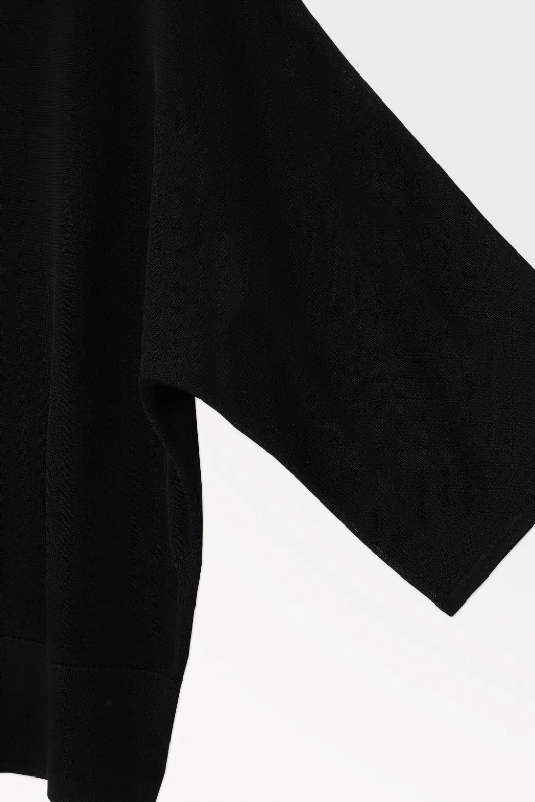 Hot COS THE FLUID KNITTED T-SHIRT BLACK