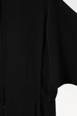 Outlet COS THE FLUID T-SHIRT DRESS BLACK